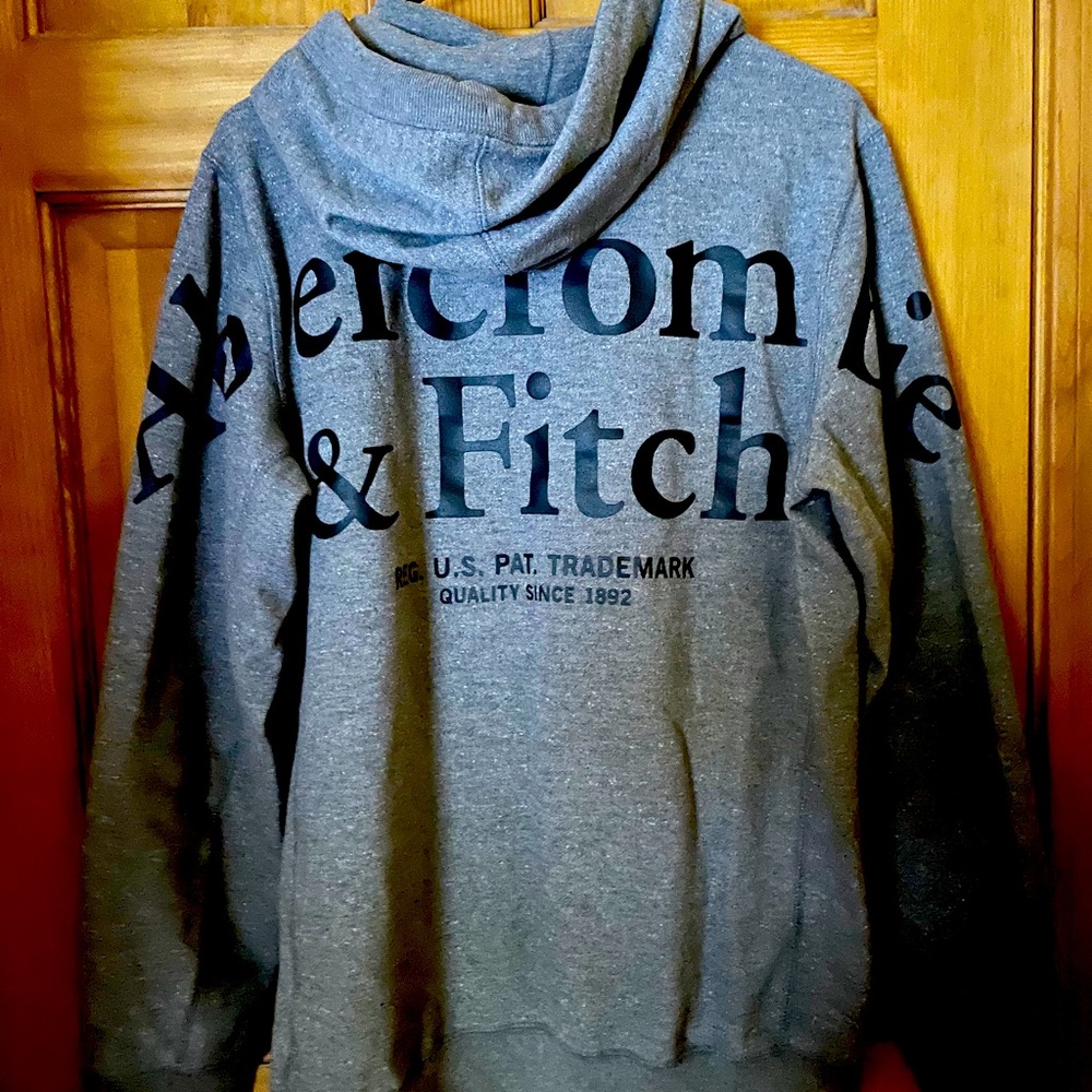 Men hooded sweatshirt